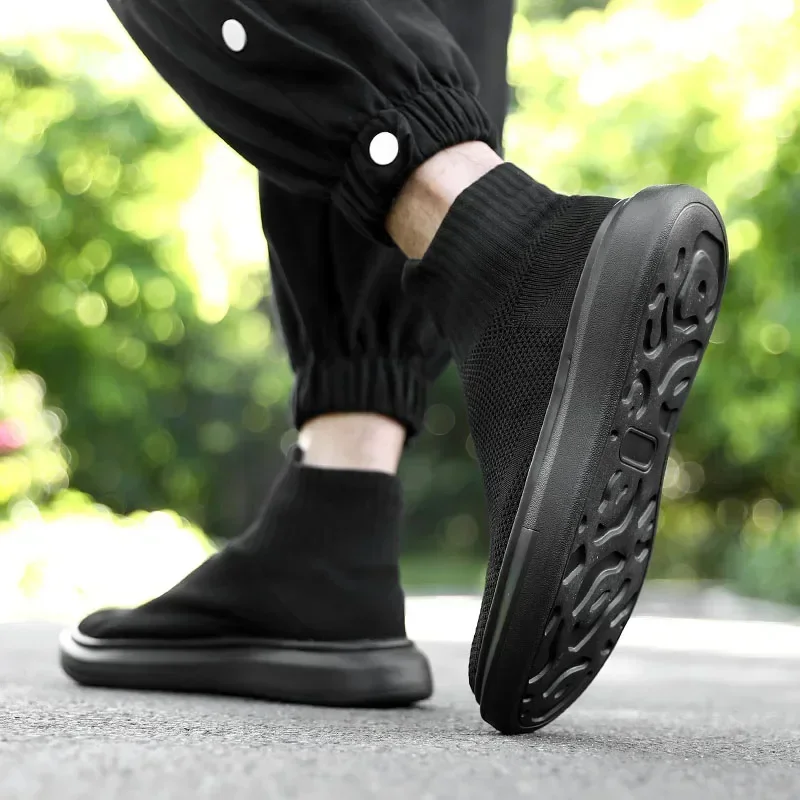 Warm Men Casual Sneakers Comfortable Mens Ankle Boots Lightweight Couple Walking Running Shoes Mesh High Top Man Socks Shoes