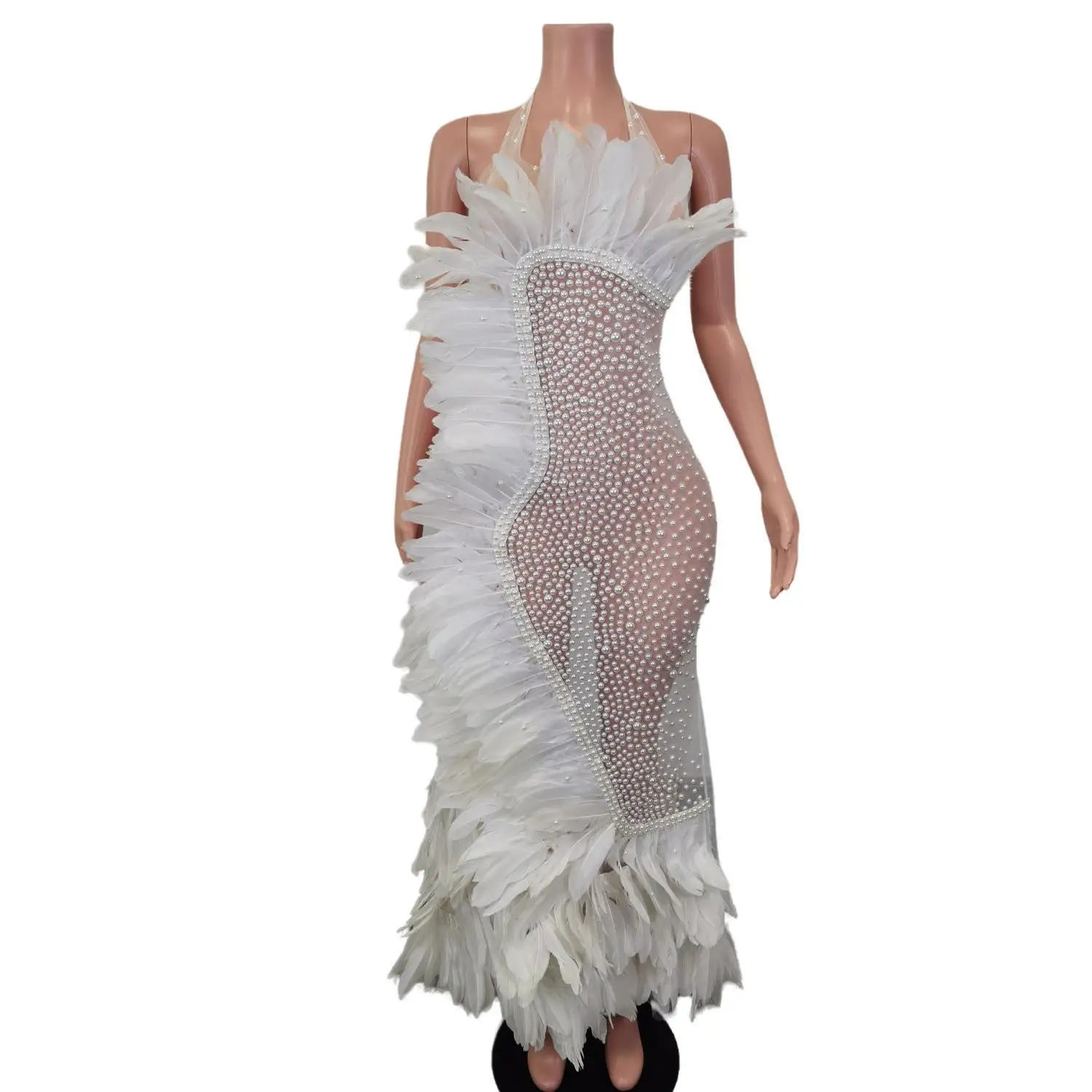 Vestido Sexy de fiesta de graduación con cuello Halter y diamantes de imitación para mujer, elegante vestido largo transparente de malla de plumas blancas para fiesta de boda, ropa de escenario para cantante