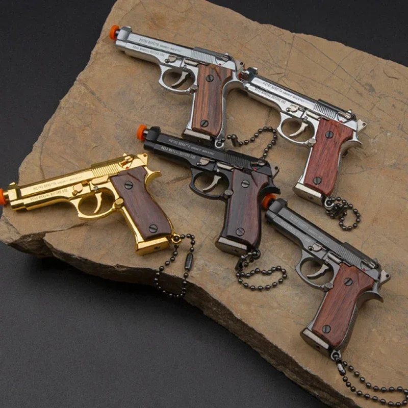 1PCS NEW 1: 3 Wooden Handle 92F Pistol Model Detachable Toy Gun Keychain (Can't Shot)