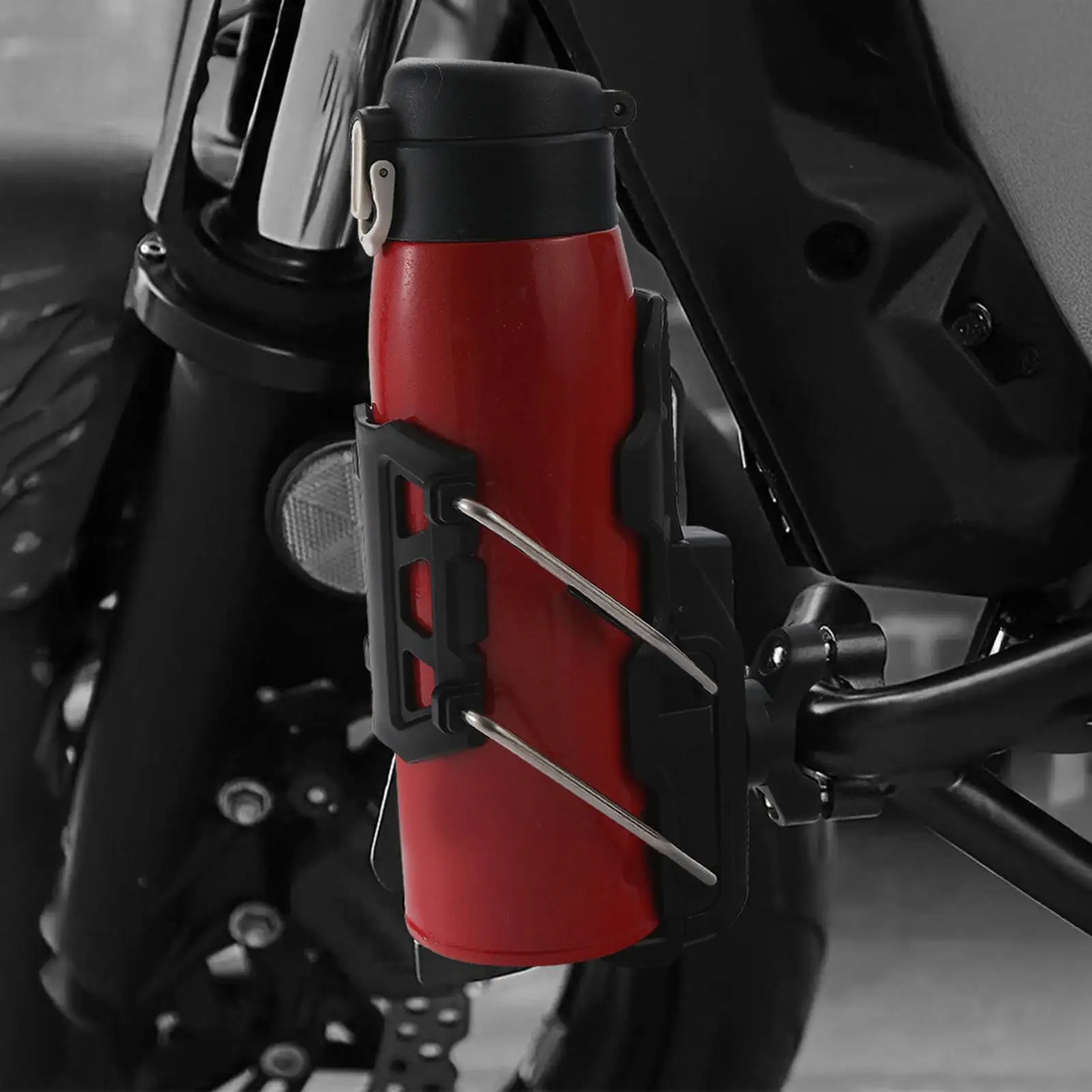 Portavasos para motocicleta, marco de bicicletas de tamaño ajustable, portabotellas de agua sin taladro, portabebés para botellas de 1,26-3,15 pulgadas de diámetro