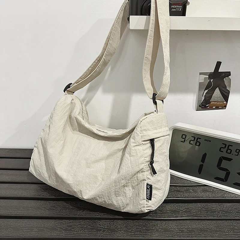 

Pleated Nylon Tote Bag Fashionable Lightweight&Soft Handbag for Girls Wrinkle-Resistant Foldable Everyday School Shoulder Purse