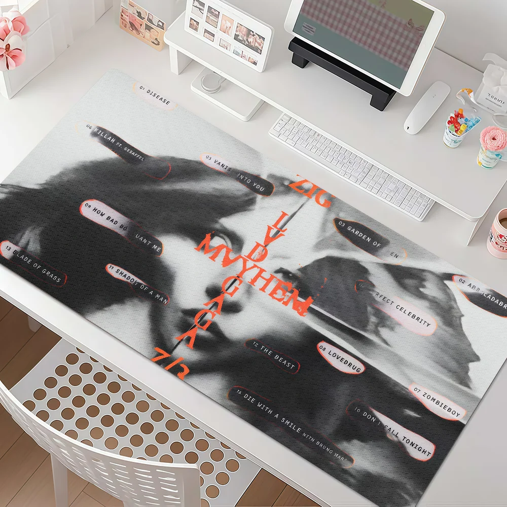 Singer L-Lady Gaga Mouse Pad Anti Slip Rubber Edge Locked Thickened Laptop Gaming Desk Mat