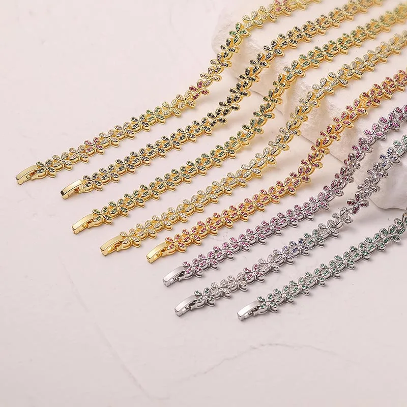 قلادة كريستال هتشنغ ذات أربع أوراق البرسيم ، سوار زركون فاخر لامع للنساء ، هدية حفل زفاف ، مجوهرات عالية الجودة