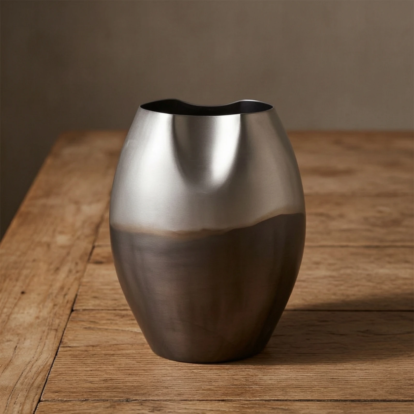 Aluminum Vase Lustrous Decorative Vase Tabletop Ornament Tapered Vessel Modern for Decorators, Living Room, Entryway