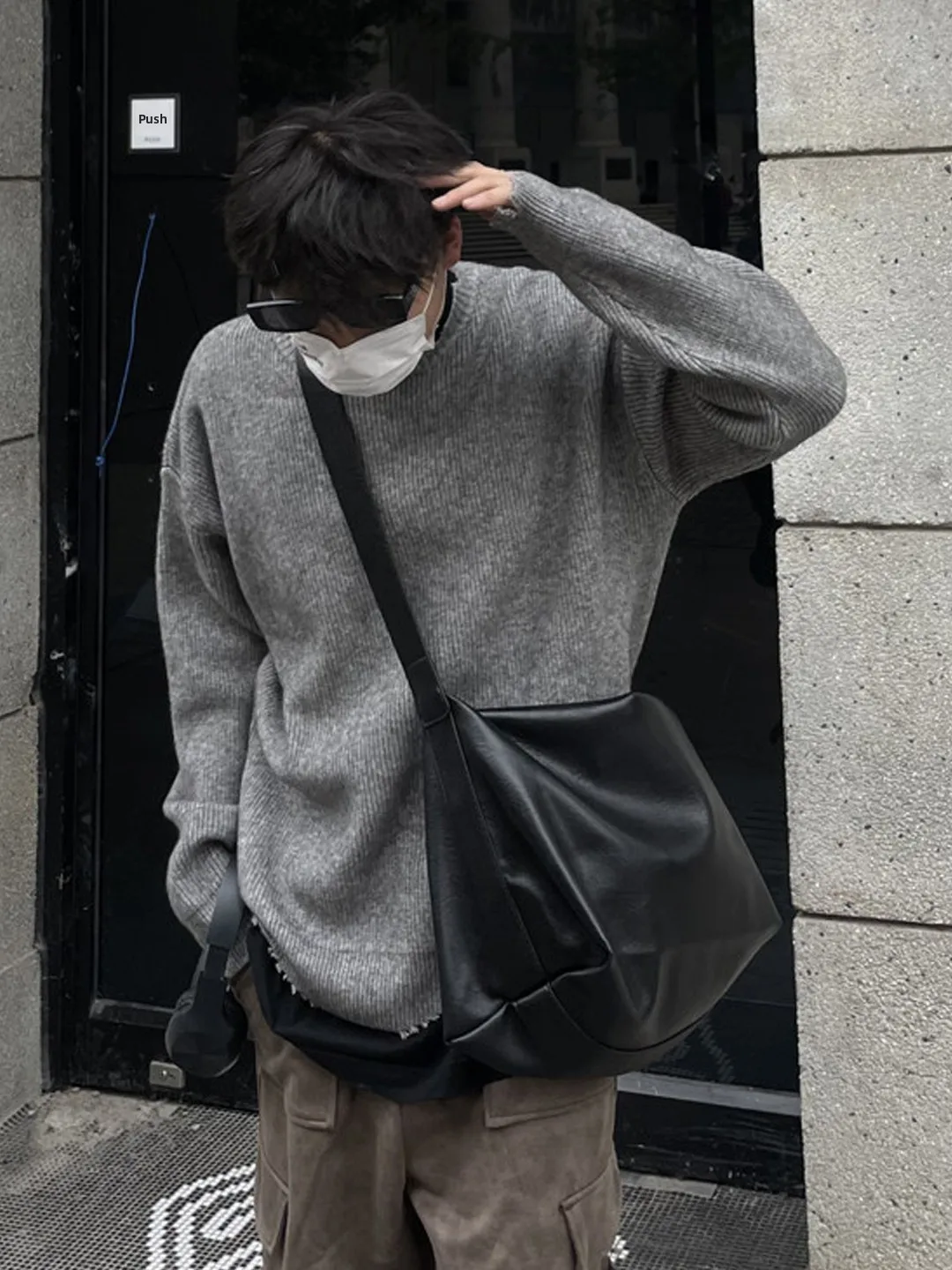 NIN Retro Fashionable Single Shoulder Crossbody Backpack for Men And Women Casual Commuting Laptop Bag Ins Leisure Style