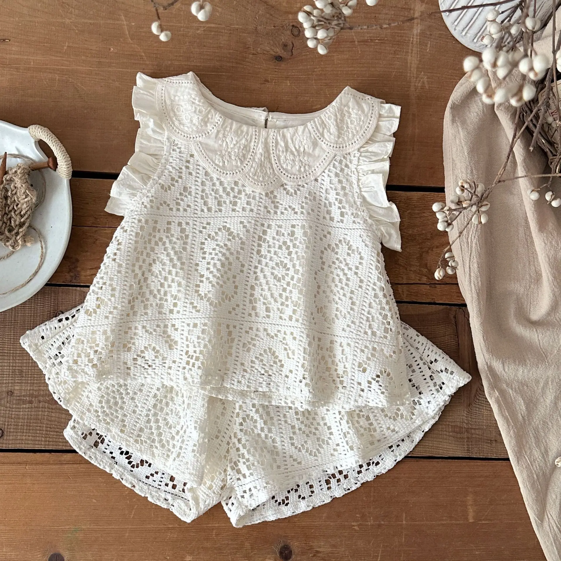 

2026 Summer New Baby Girl Short Sleeve Clothes Set Girls Hollowed Out Lace Collar Tops + Shorts 2pcs Suit Toddler Cotton Outfits