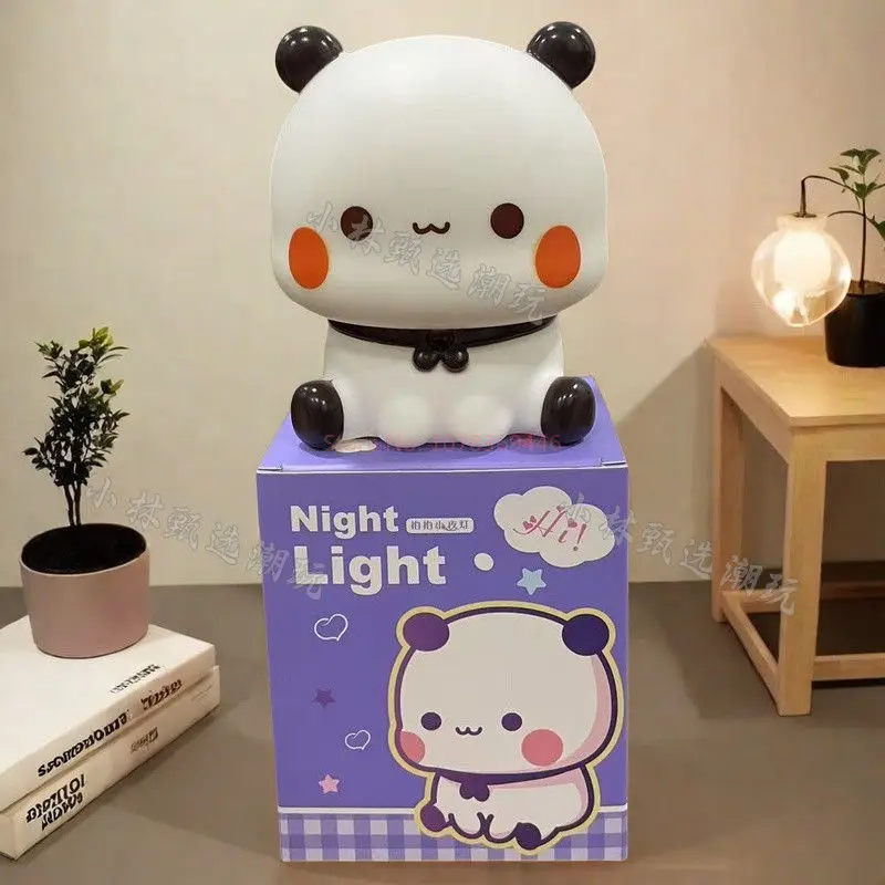 โคมไฟกลางคืนขนาดเล็ก 9 ซม. ลายการ์ตูน ใช้แบตเตอรี่ รูปแพนด้า บูบู & ดูดู น่ารัก ป้องกันสายตาเด็ก ของเล่นตั้งโต๊ะข้างเตียง ของขวัญ