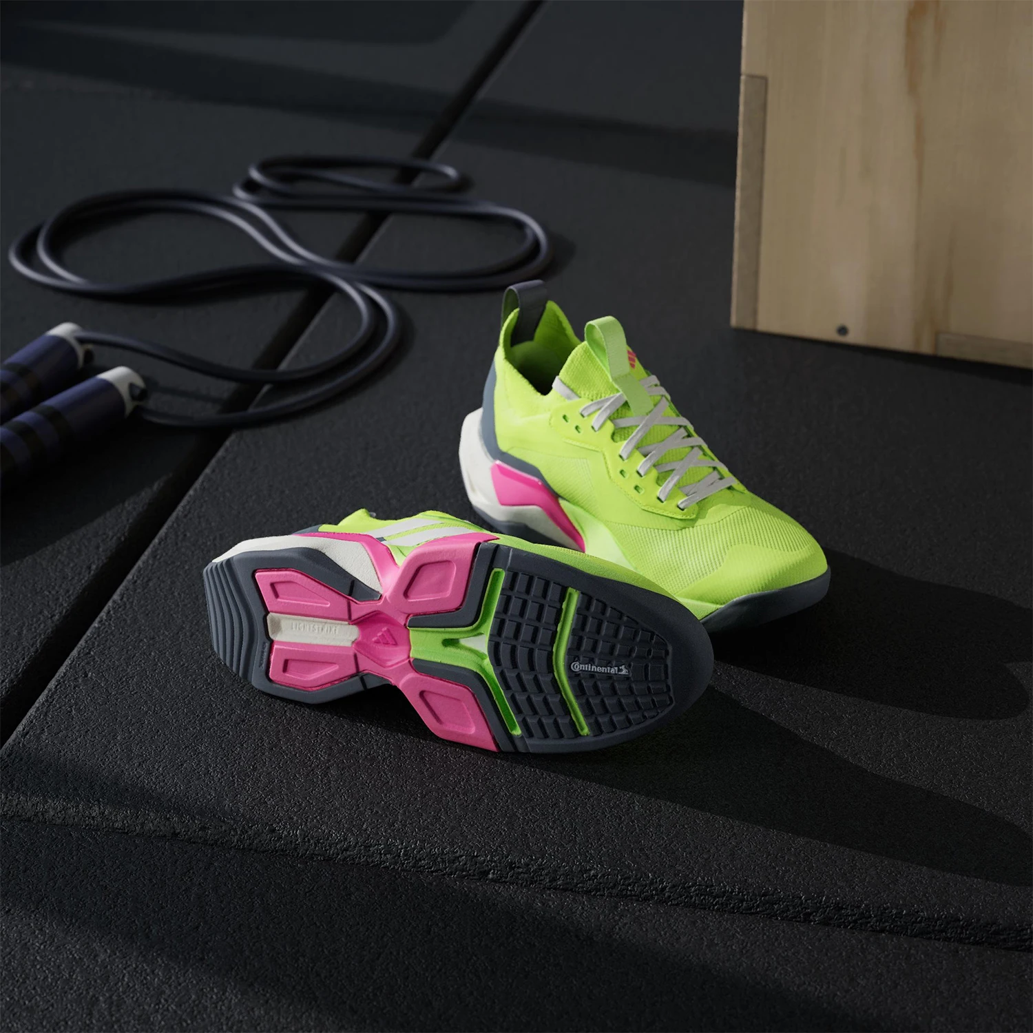 

Adidas Genuine RAPIDMOVE Women's Cushioned Sports Breathable Training Shoes JI3904