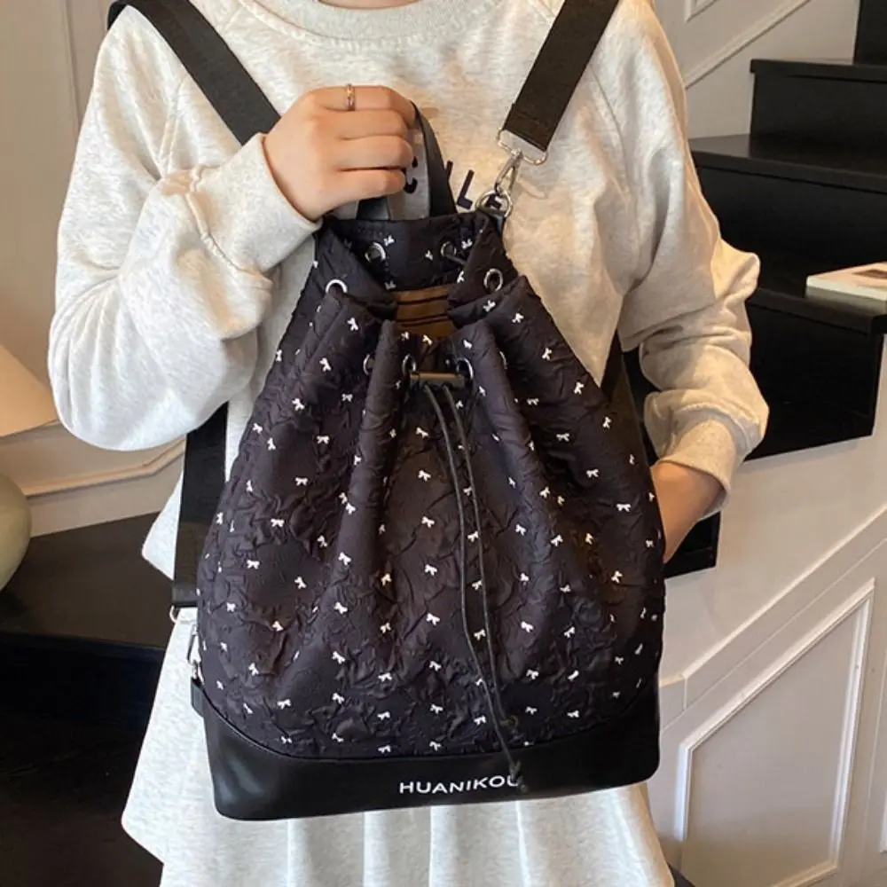 Großer Rucksack mit Schleife und Falten, leichtes Nylon, süße Umhängetasche, koreanischer Stil, Einkaufstasche, Kordelzug, Fitnesstasche, Einkaufen