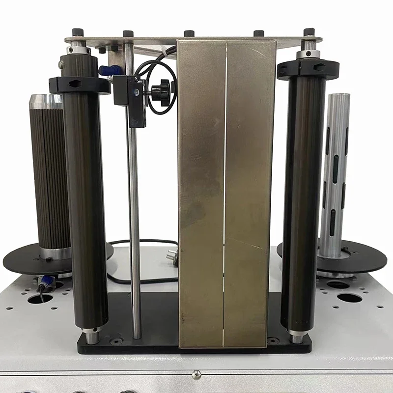 Efficient Automatic Roll To Roll Rewinding Machine With High Quality Using Magnetic Powder Tension