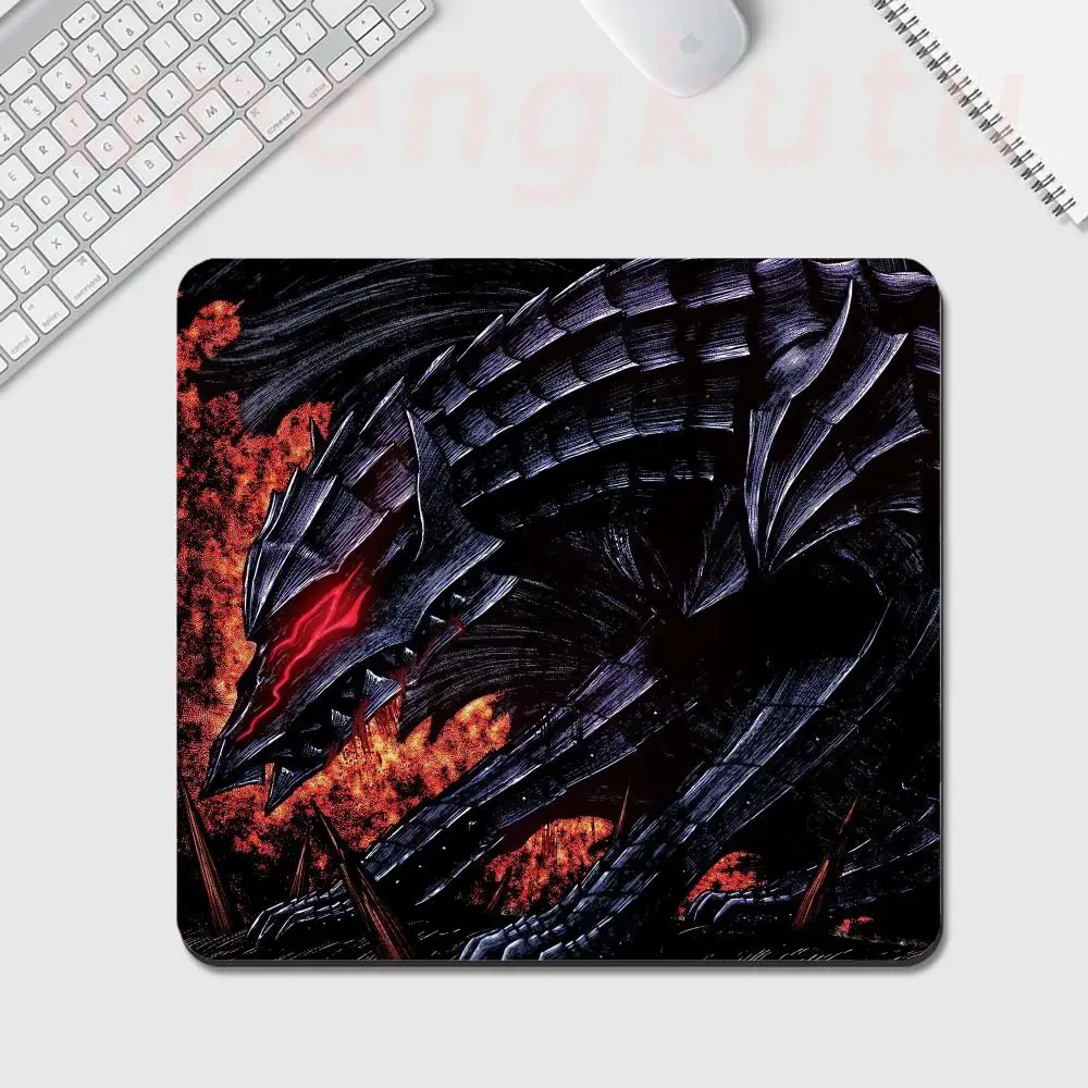 Berserks small mouse pad animation game e-sports wrist rubber mouse pad office supplies luxury desk accessories