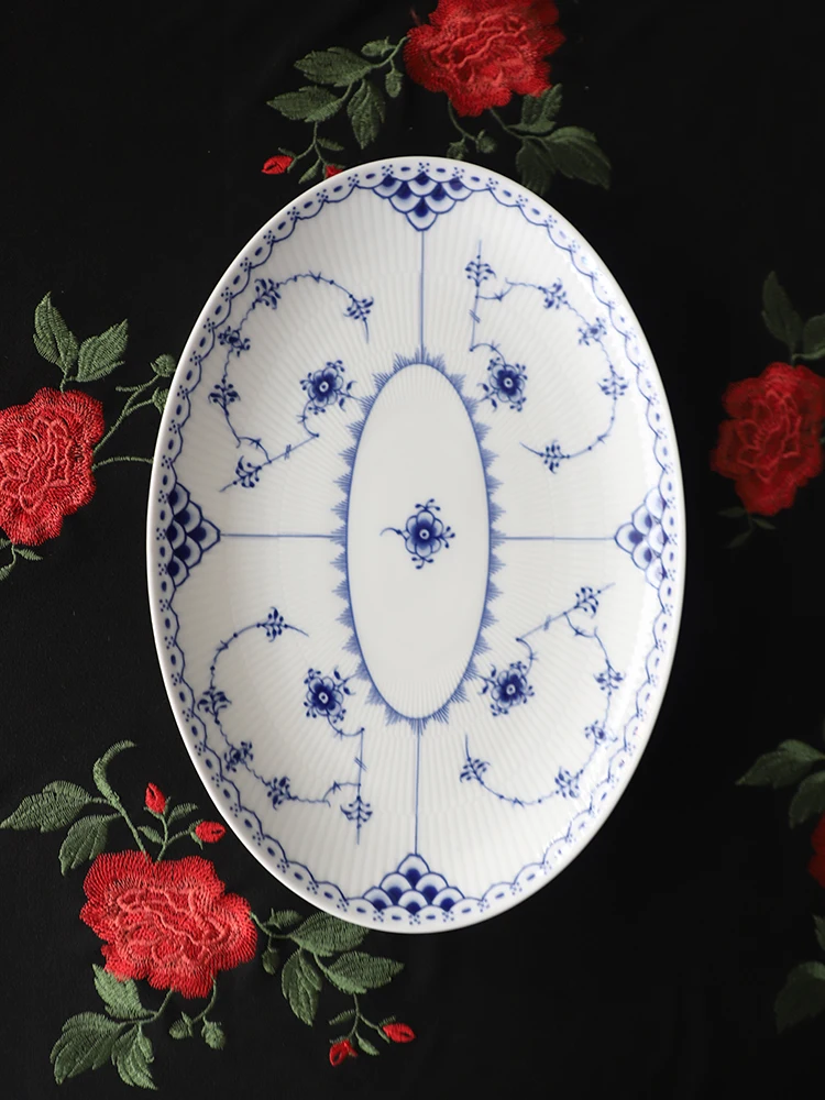 

Princ Blue Cerc Oval Fi Plate 2 Inch Fre Sle Underglaze Color Universal Porcelain Design Floral Pattern