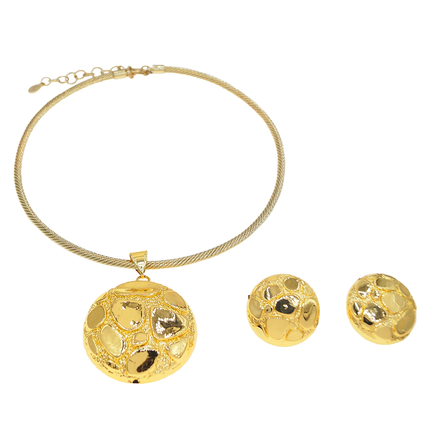 The fashionable gold-plated African jewelry collection features a two-piece accessory series for women's fashion, including roma