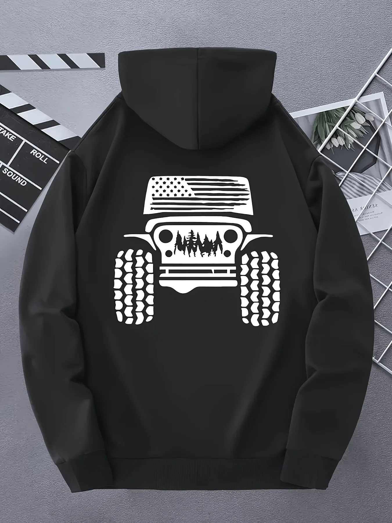 Off-road outdoor men's hooded sweatshirt with back print of forest silhouette and kangaroo pocket crew-neck hoodie