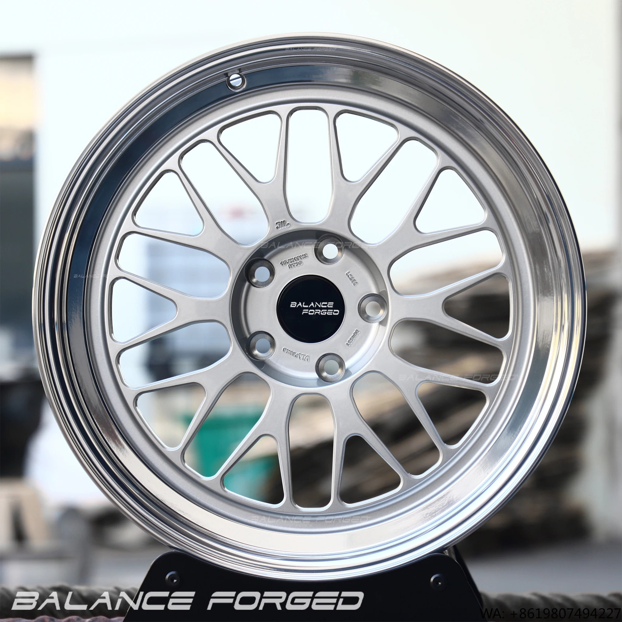 

LM LMR New Stylish Muscular Design Chrome Polished Aluminum Wheels 18-22 Inch Forged Low Weight Fit 5x114.3 40mm 30mm Passenger
