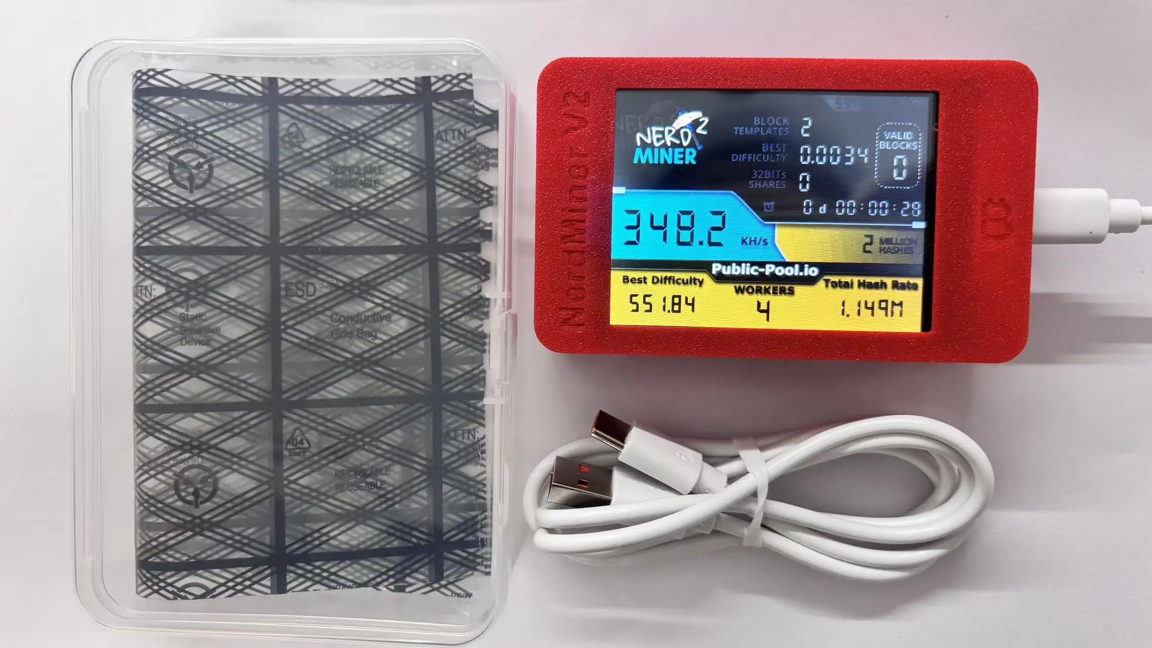 

NMMiner NerdMiner V2 Hashrate Lucky Miner ESP32 2.8 inch Smart Display Crypto Solo Lottery 350KH/s Bitcoin | red