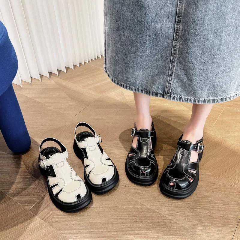 

2025 New Hot Seller Roman Baotou Sandals for Women's Summer Style Hollow Weaving Thick Bottom Casual Beach Sandals for Women