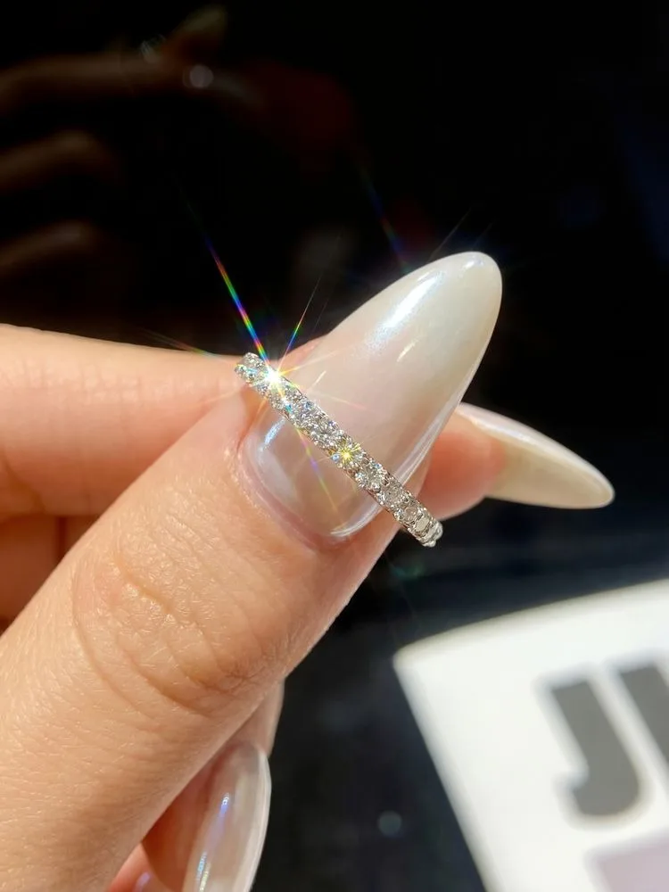 Echte 1,9MM Moissanit-Diamant Solitär Stapelbare Eheringe für Frauen 925 Sterling Silber Mode Qualität Feiner Schmuck – Detail 1