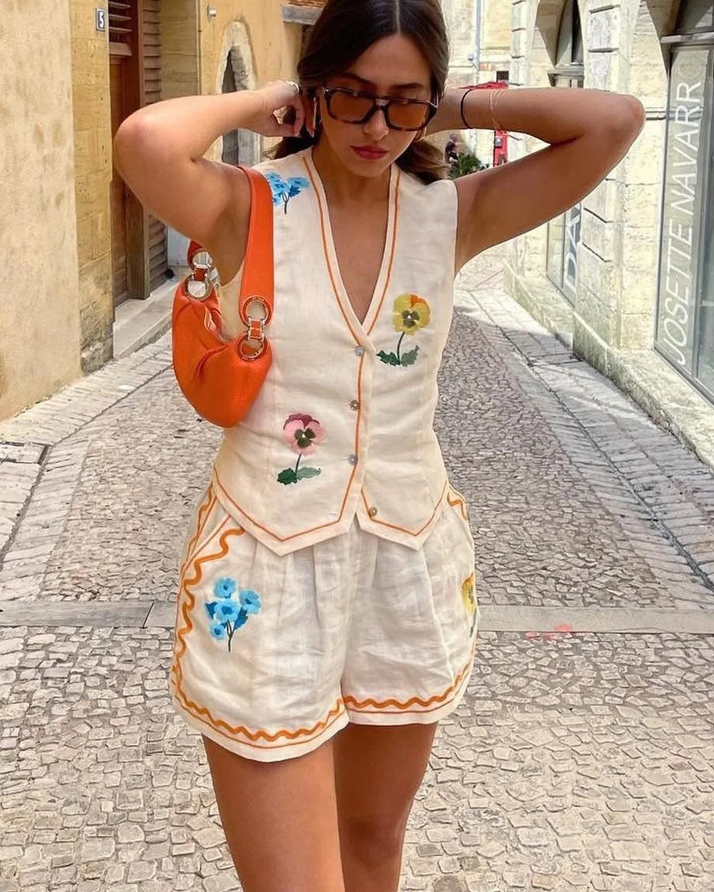 2024 Summer Fashion Women's Outfit Flower Print Sleeveless Button Down Vest Elastic Waist Shorts with Pockets 2 Piece Causal Set