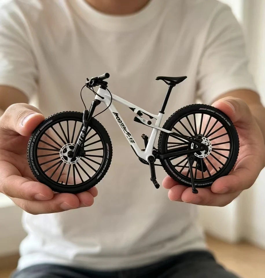 1:8 Scale Full Suspension Mountain Bike Model Ornament, Mini Bicycle Desk Decor, Collectible Display Gift