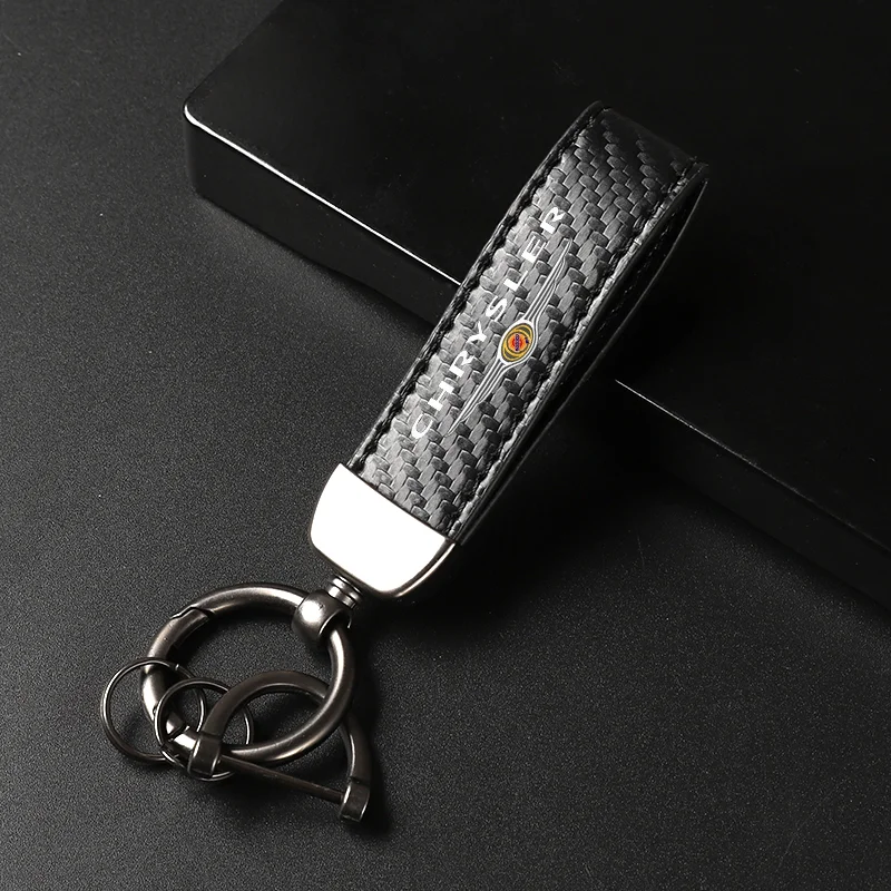 NEW Car Carbon Fiber Leather Keychain Horseshoe Buckle Jewelry for Chrysler 300c 300 200 200c Pacifica Sebring Car Accessories