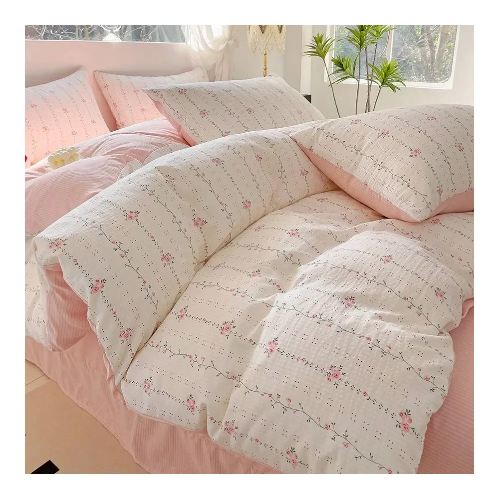

Set 100 Polyester Rose Floral Print Bedding Set, 2 Pillowcases 1 Duvet Cover