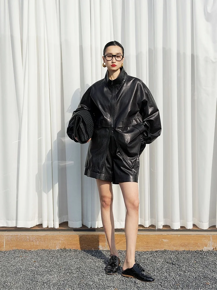 

Комплект LemonChen: легкая спортивная куртка из вощеной овечьей кожи и шорты с двойной молнией, свободный крой, женский модный ансамбль