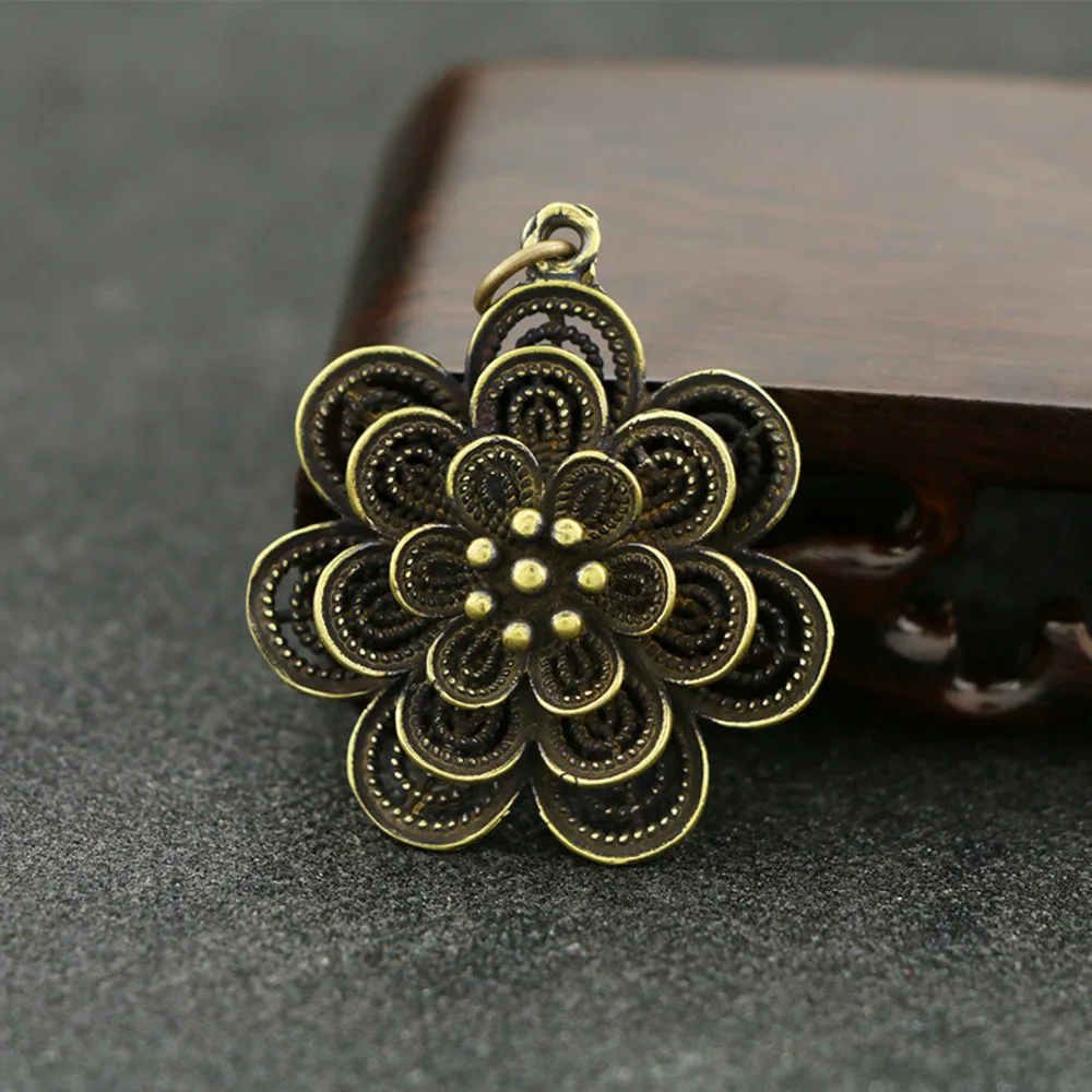 Bronze Crafts to Do Old Classical National Wind Plum Pendant Hollow-out Multi-layer Flower Pendant Key Accessories Wholesale