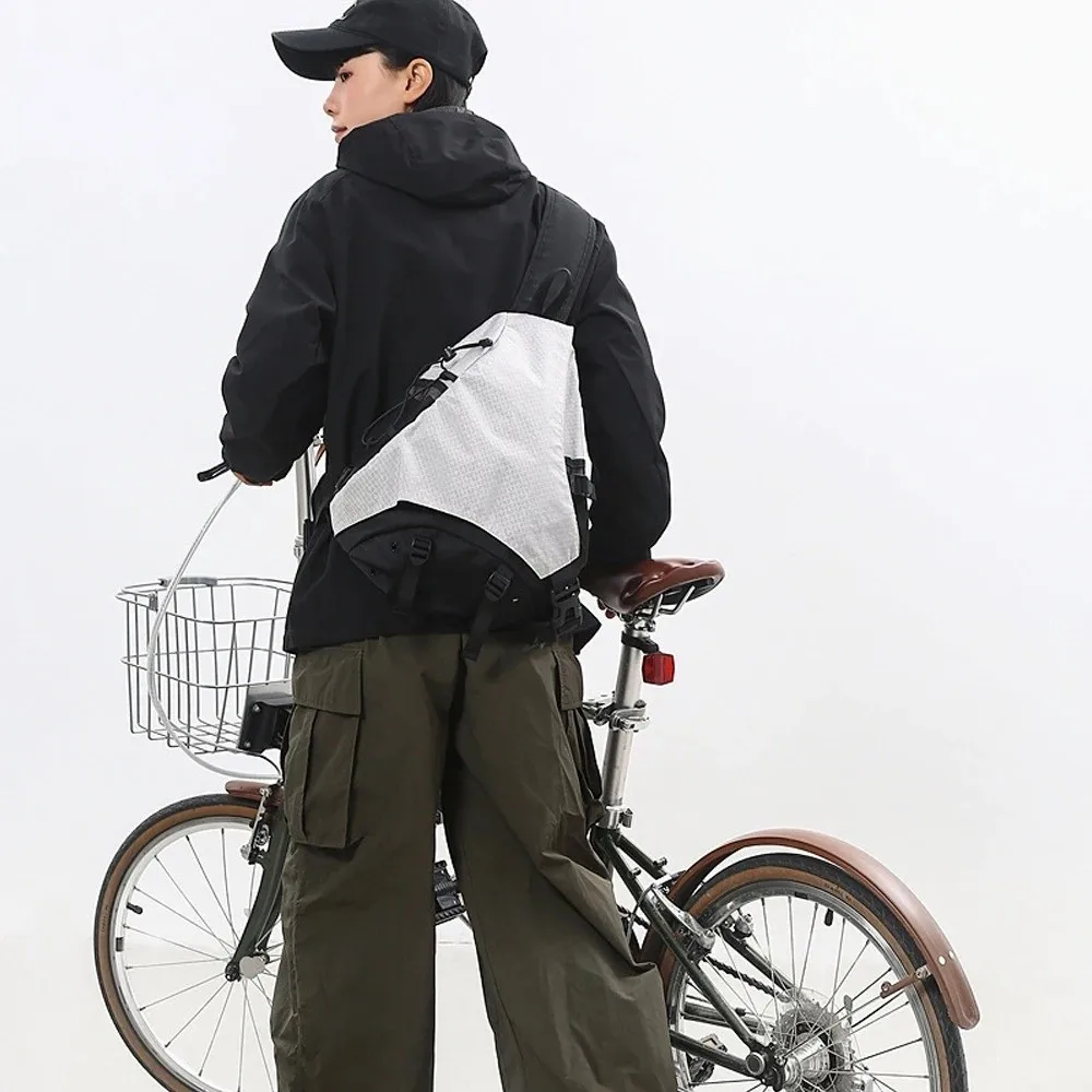 

Waterproof Outdoor Sports Chest Bag Large Capacity Japanese Style Nylon Crossbody Bag Commuting Adjustable Men's Shoulder Bag