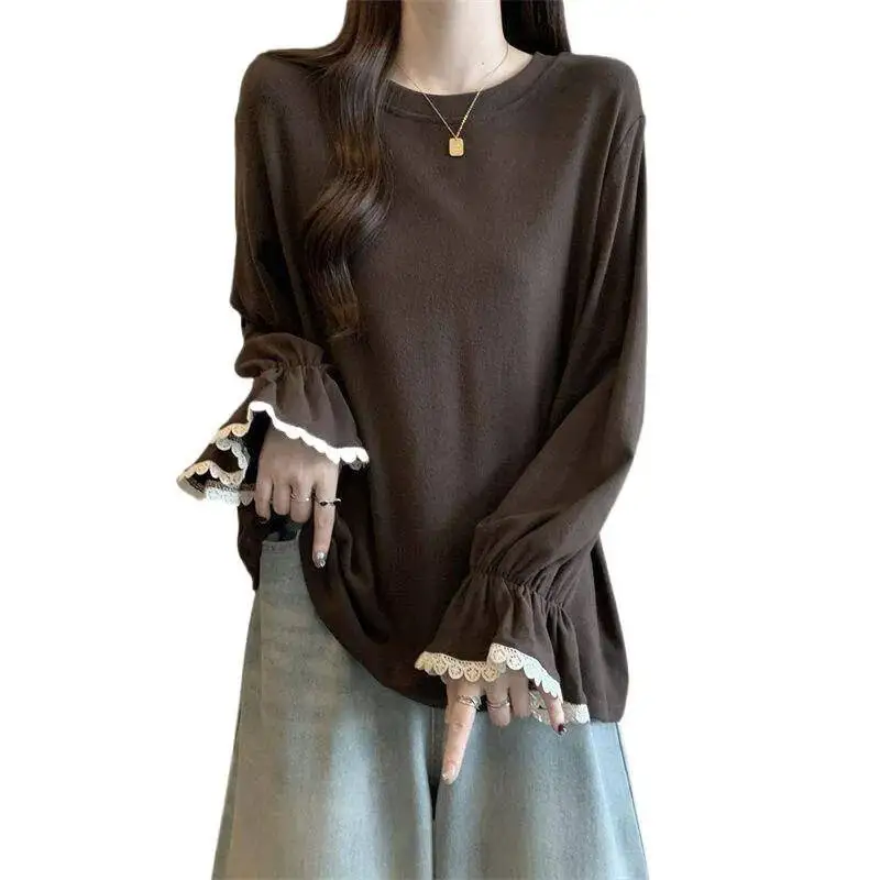 เสื้อยืดผู้หญิง ฤดูใบไม้ผลิ 2026 เสื้อซับในผู้หญิง ไซส์ใหญ่ แขนยาว แต่งระบาย ทรงหลวม ดีไซน์เข้ารูป