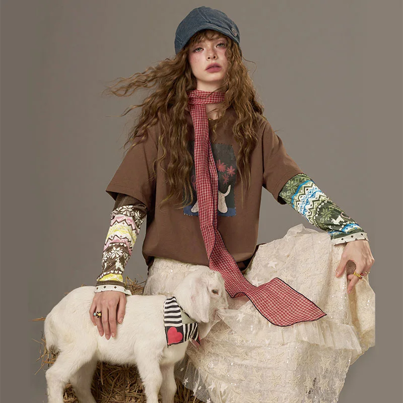 

ELFSACK 2025 Autumn New Arrivals Y2K Casual Retro Print Regular-Fit Long-Sleeve T-Shirt For Woman