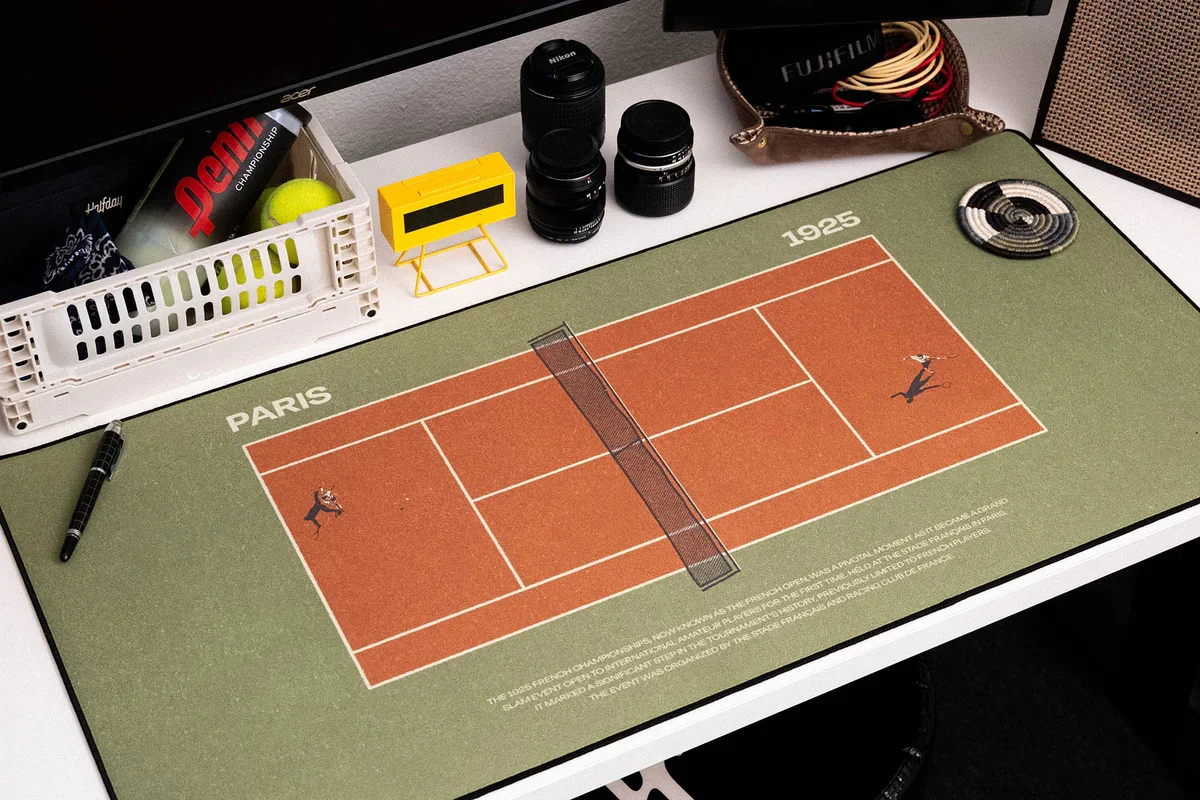 

Vintage 1925 French Open desk mat: Dynamic Players on Classic Clay Court, Immortalizing Tennis History's Iconic Moments