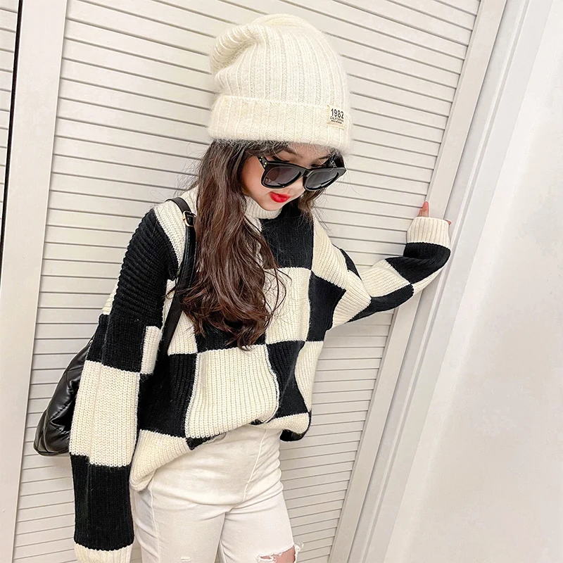 

2022 new spring autumn girls' long-sleeved knitted sweater turtleneck plaid luxury design children's knitted sweater winter warm