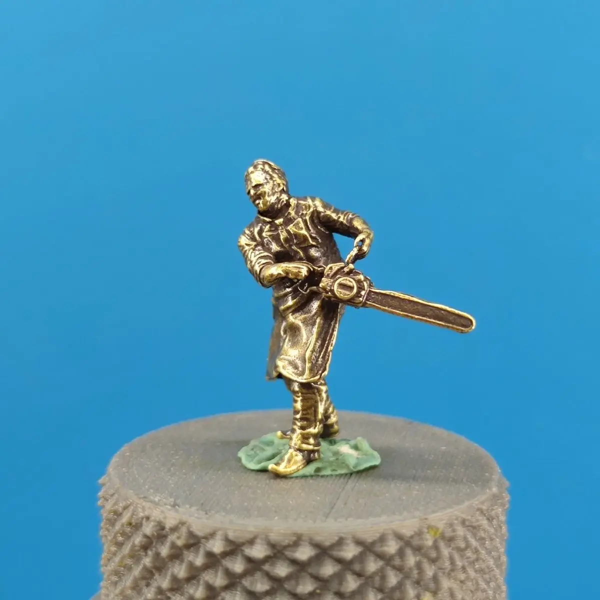 Brass Texas Chainsaw Massacre Leatherface Miniature Doll Model Car Dashboard Ornament