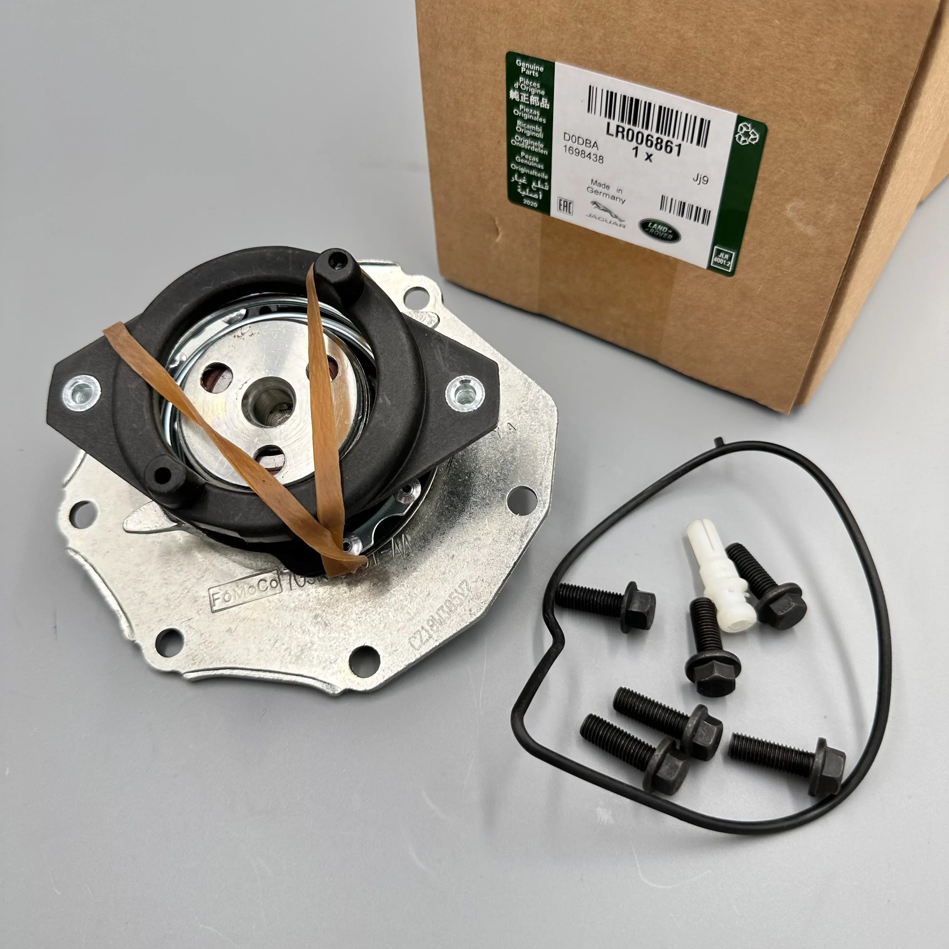 

LR006861 3.2L Petrol Car Engine Water Pump with Gasket Bolts for LAND ROVER Freelander 2 LR006861