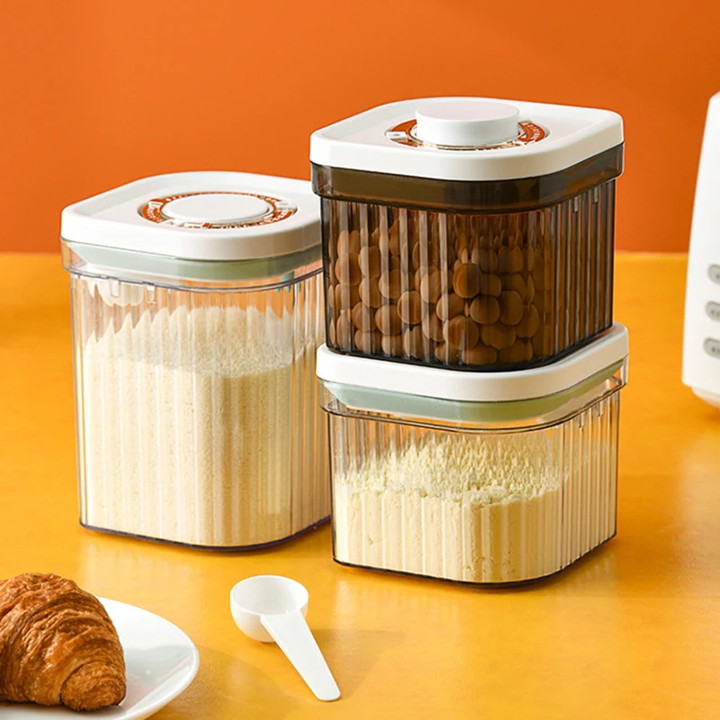 

Ящик для хранения детских закусок, портативный для еды в гостях, с ложкой и разделенными отделениями, подходит для путешествий и пикников.