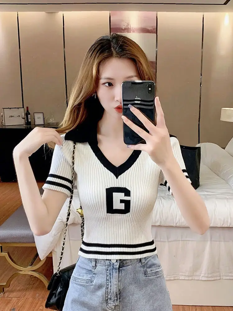 

Vintage Polo Shirt V-neck Shoulder Short Short Sleeve T-shirt Women's Summer Cropped Slim and Versatile Chic Knit Top