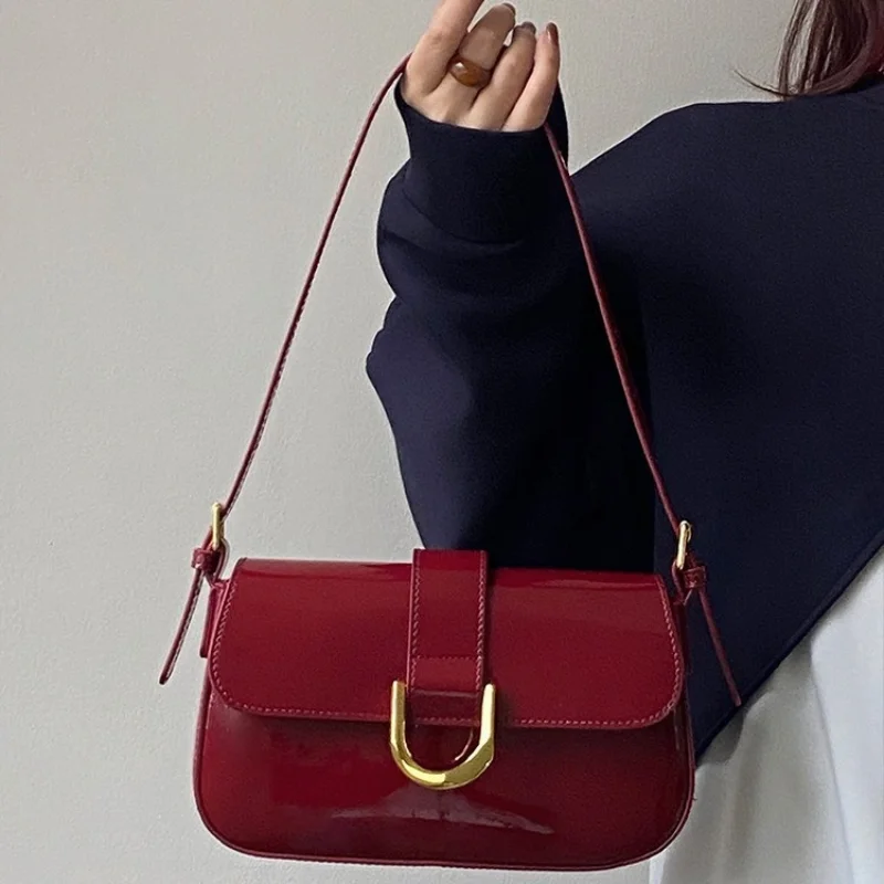 Retro Black PU Leather Shoulder Bags Red Small Underarm Bag Casual Zipper Closure Flap Crossbody Bags Women Handbag Clutch Purse