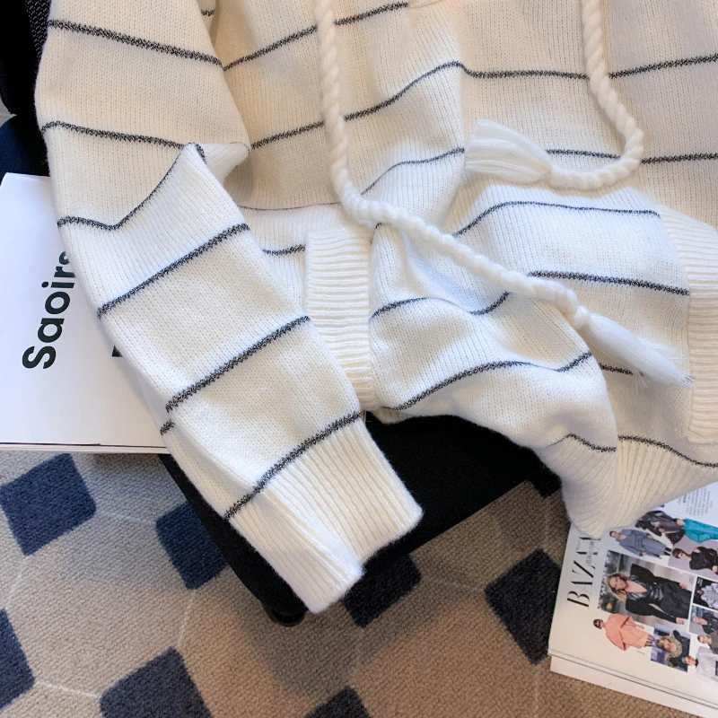 2025年秋冬新作 レディース フード付きセーター プルオーバー ゆったり カジュアル 長袖 ストライプ ニットトップス エレガントニットウェア