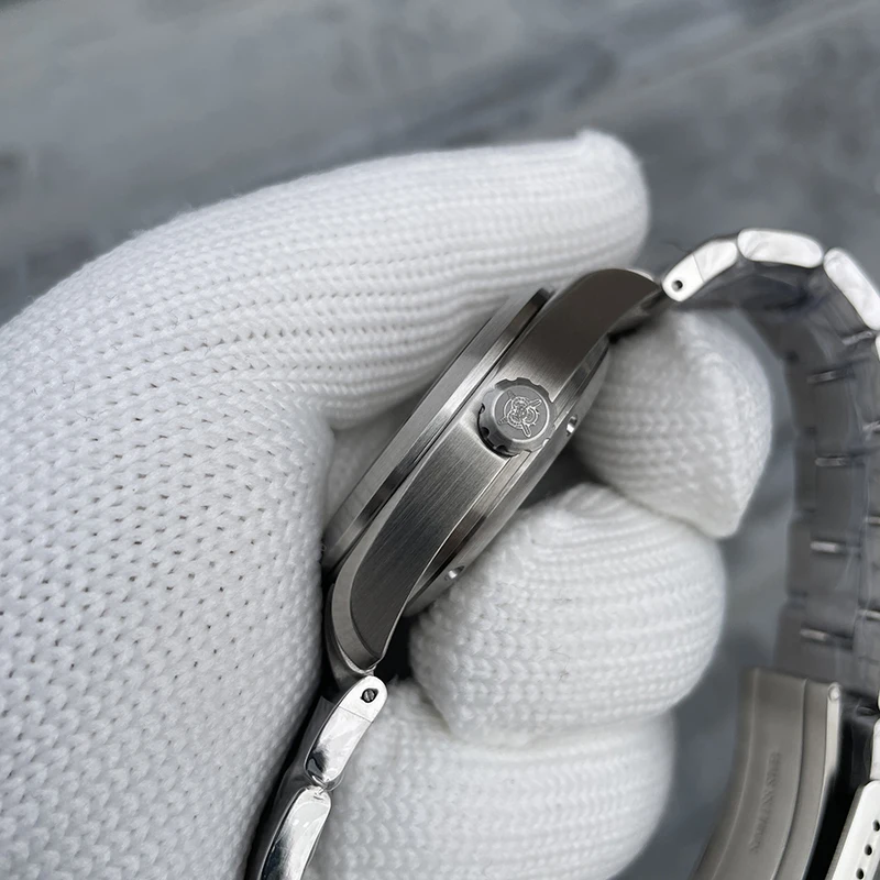 STEELDIVE Men Diver Watch 40mm Sport Automatic Mechanical Wristwatch 20Bar Waterproof C3 Luminous Sapphire NH35