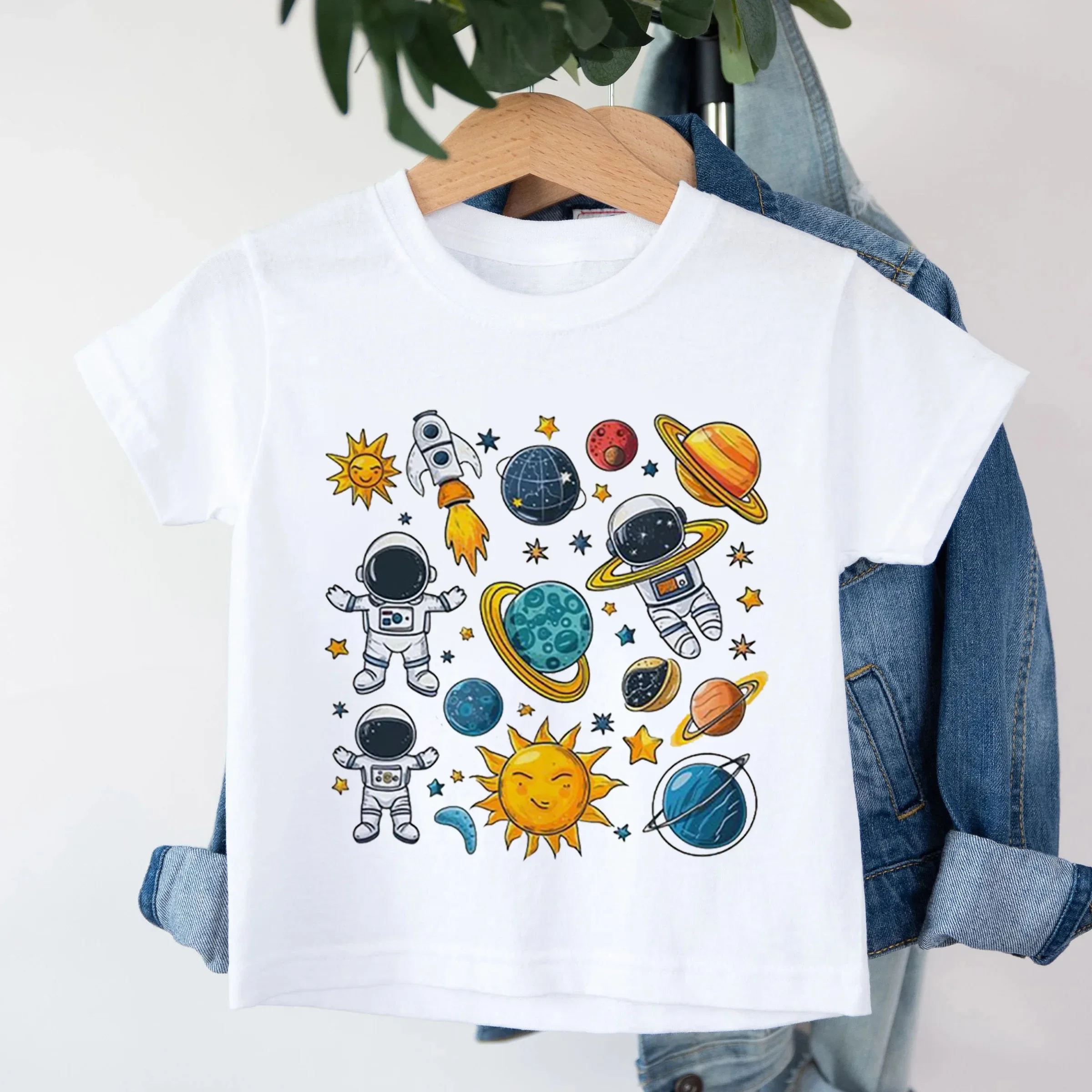 Space Planet Astronaut Cartoon Pattern Summer Children's T-shirt Short Sleeved Round Neck Top Children's Boys and Girls Clothing