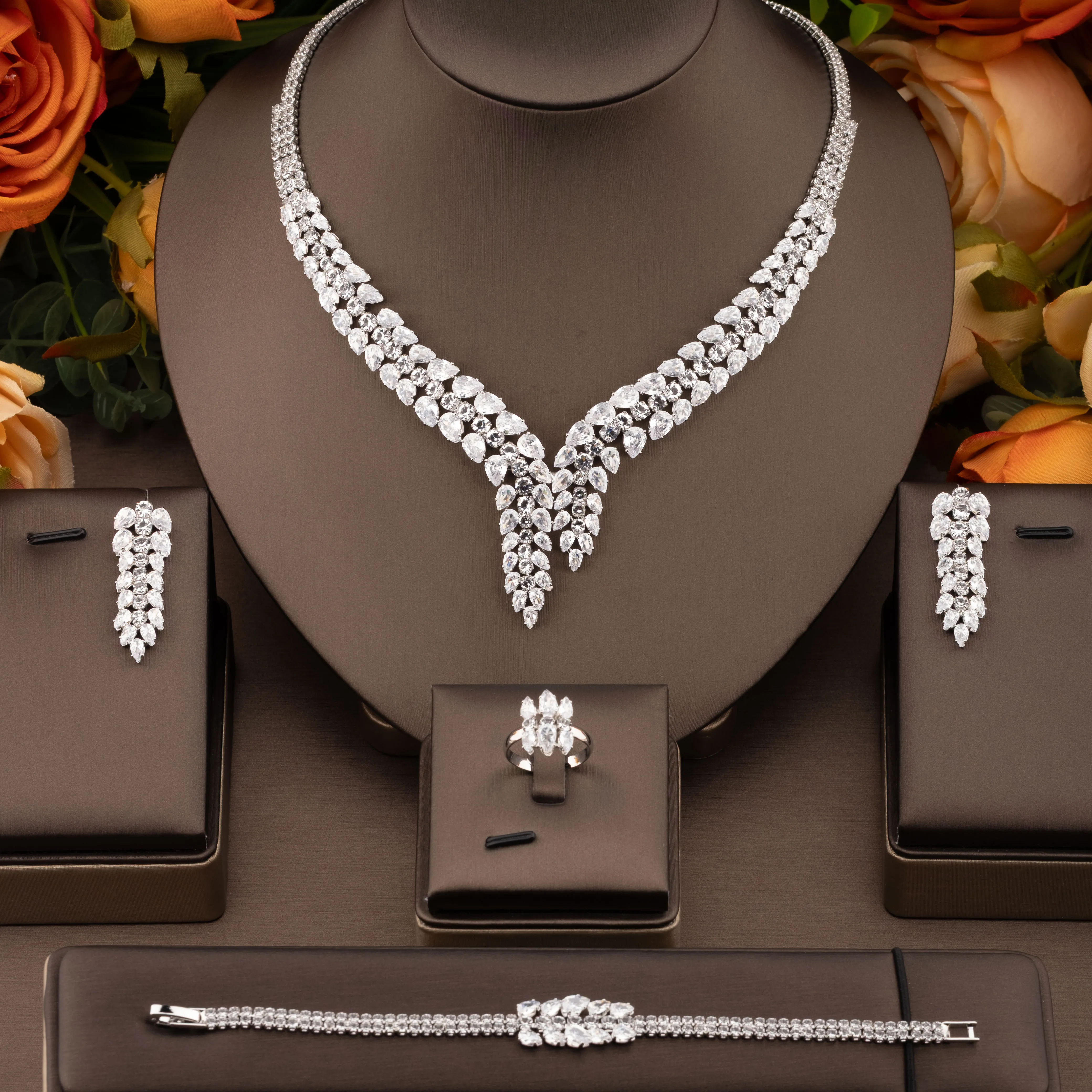 1 Set of Luxurious and Elegant Jewelry Set with Sparkling Cubic Zirconia and Interwoven Wheat Ear Design, Suitable for Women to