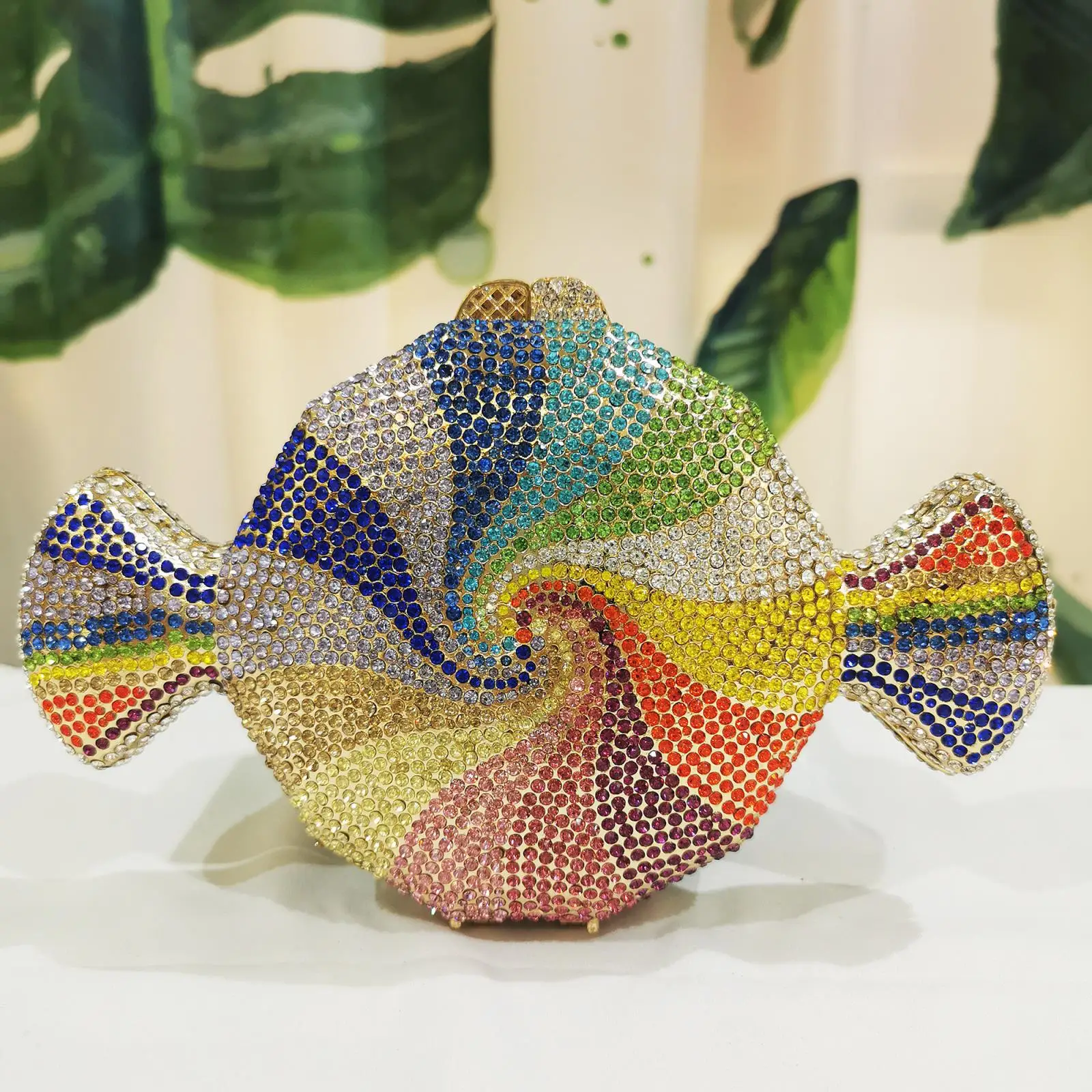 

2025 summer European and American style diamond-encrusted candy rhinestone shape chain women's bag dinner handbag HOT