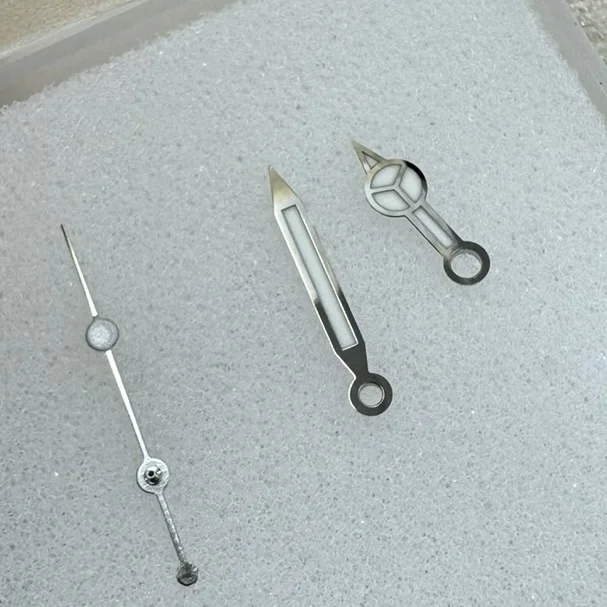 Compatible luminous hands for Submariner 16800, 16610, Sea-Dweller 16660, 16600. 3135, 3235 movements. Advanced luminous display