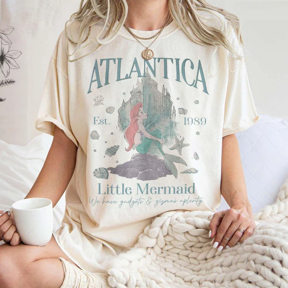 

2025 модная последняя бестселлерная футболка с короткими рукавами в стиле ретро 90-х годов, свободная дышащая футболка «Русалочка», женская одежда