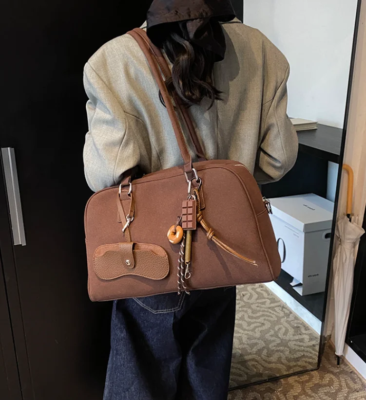 

Женские сумки для боулинга большого размера, замшевые однотонные сумки через плечо большой вместимости с длинным ремешком, 2026, роскошные дизайнерские сумки