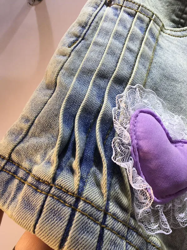 2025 Summer New Style Patchwork Three-Dimensional Heart High-Waisted Slimming Elastic Pleated Denim Shorts for Women