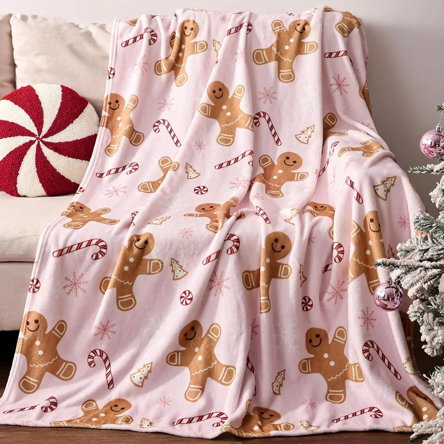 Pink Flannel Gingerbread Man Bed Blanket, Lightweight Cozy Christmas Blanket for Couch Sofa Bed Living Room Home Decor Gifts