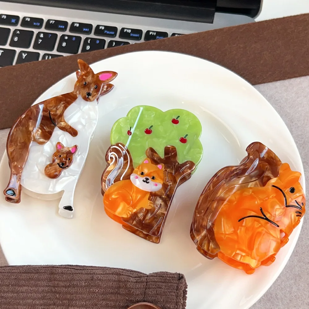 

Cute Cartoon Squirrel Kangaroo Lovely Bun Hair Accessory Shark Clip Hair Accessory for Women