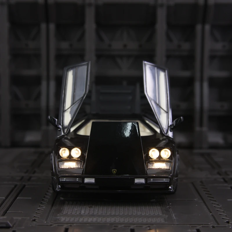 Modelo de carro esportivo de liga 1:24 LP500S, portas e capô do motor, porta-malas pode ser aberto, carro de brinquedo com amortecedor de direção infantil